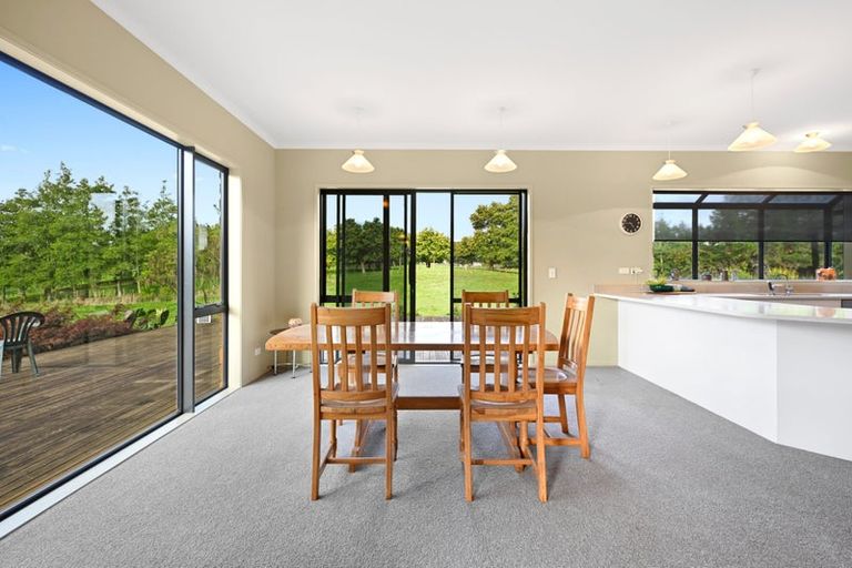 Photo of property in 205 Osborne Road, Horsham Downs, Hamilton, 3281