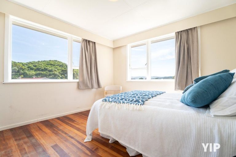 Photo of property in 19 Mahinawa Street, Takapuwahia, Porirua, 5022