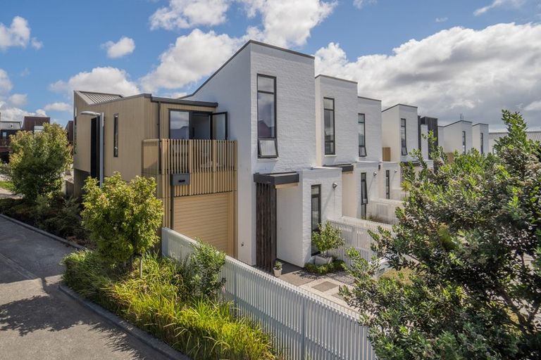 Photo of property in 27 Isitt Road, Hobsonville, Auckland, 0616