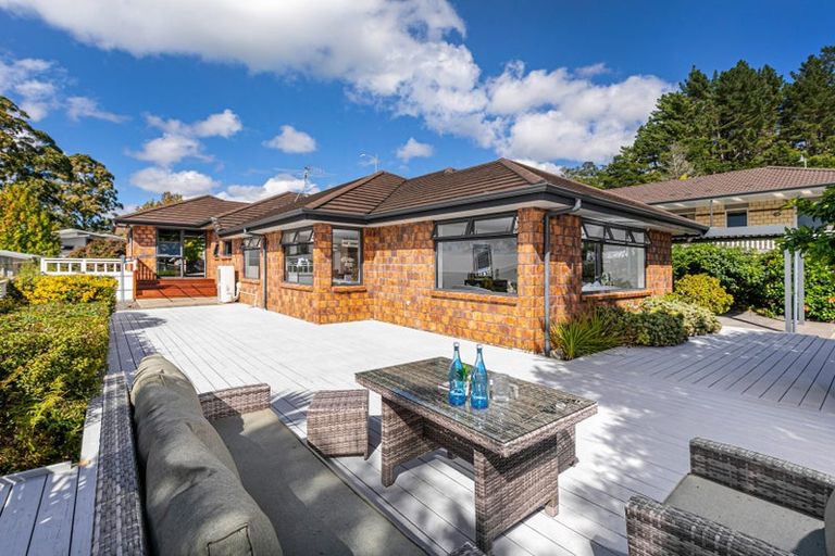 Photo of property in 4 Clapton Place, Henderson, Auckland, 0612