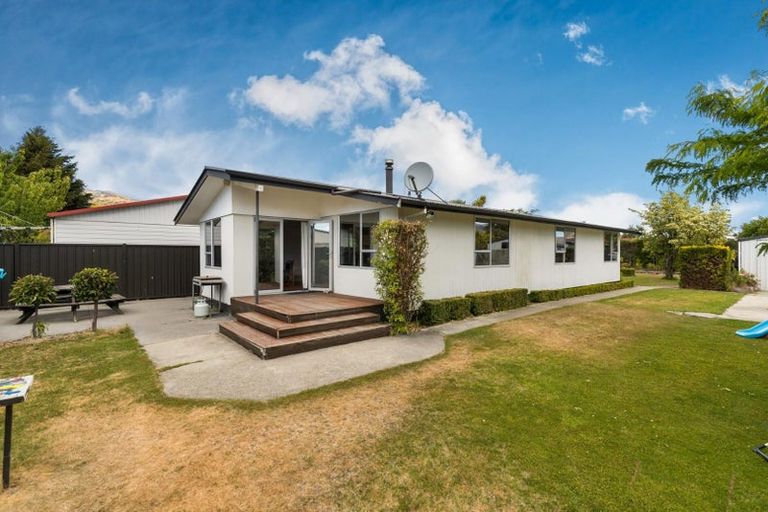 Photo of property in 6 Clare Place, Cromwell, 9310