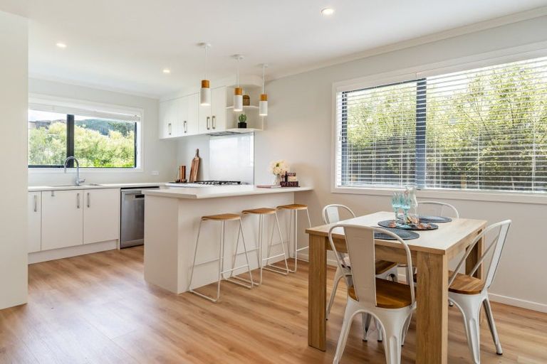 Photo of property in 6 Pateke Drive, Kenepuru, Porirua, 5022