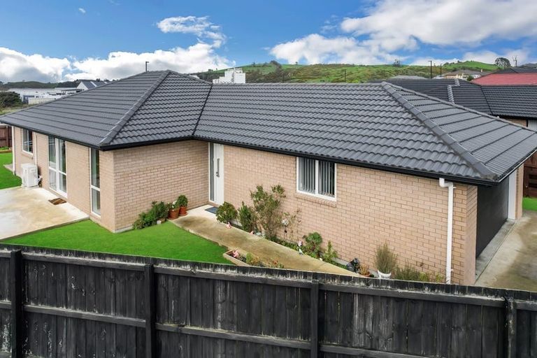 Photo of property in 16 Gibboney Place, Pokeno, 2402