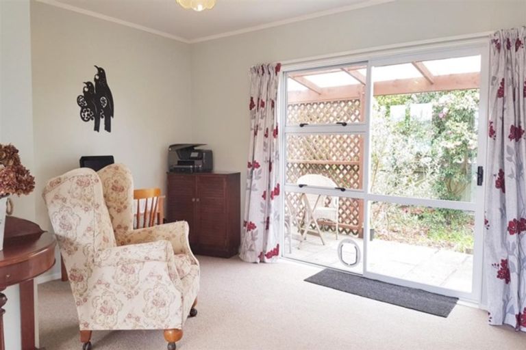 Photo of property in 4 Mclaughlins Lane, Westport, 7825