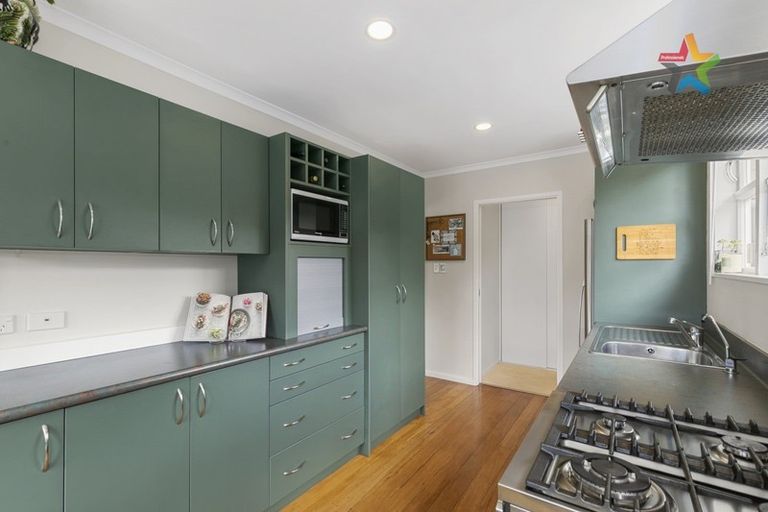 Photo of property in 27 Chapman Crescent, Naenae, Lower Hutt, 5011