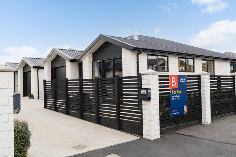 Photo of property in 5a Church Street, Mosgiel, 9024