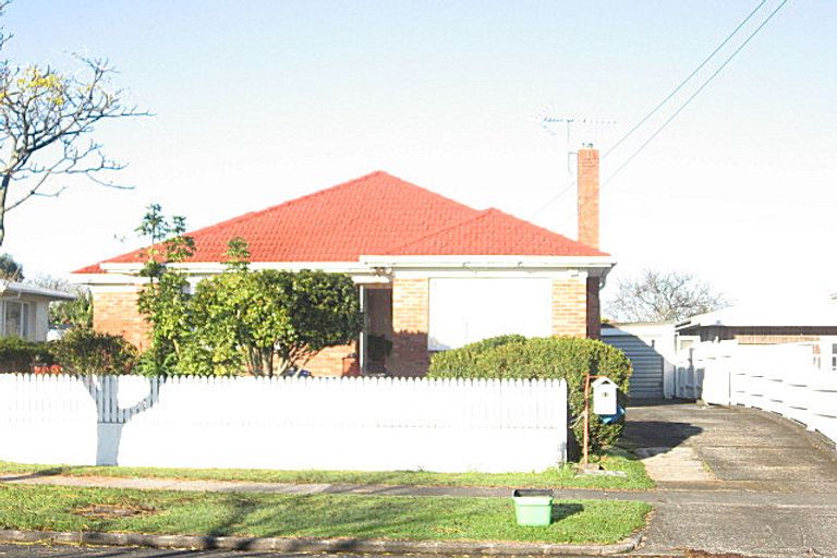 Photo of property in 13 Gloucester Road, Manurewa, Auckland, 2102