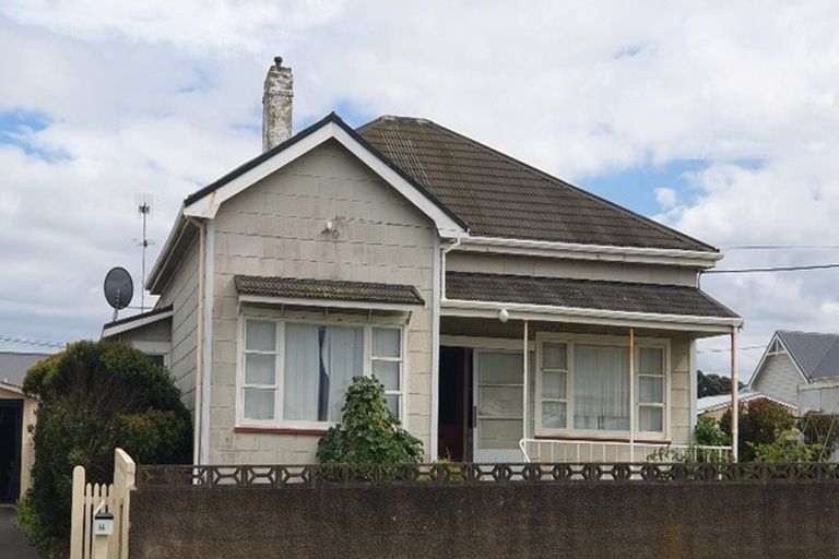 Photo of property in 6 Lincoln Street, Patea, 4520