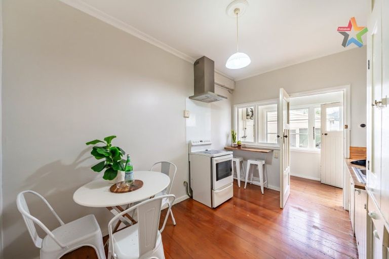 Photo of property in 20 Ludlam Crescent, Woburn, Lower Hutt, 5010