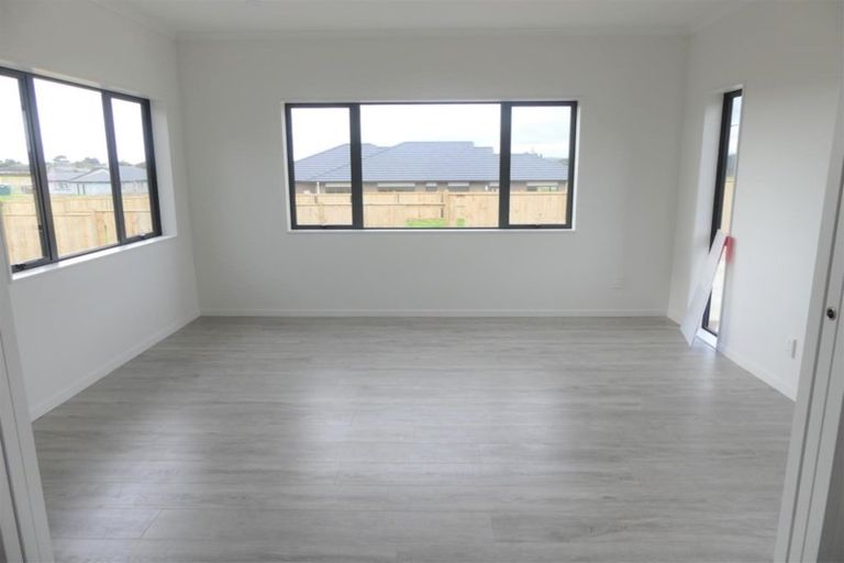 Photo of property in 3 Catherine Mclean Road, Pukekohe, 2120