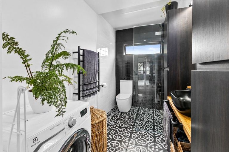 Photo of property in 20 Dundas Street, Porangahau, 4293