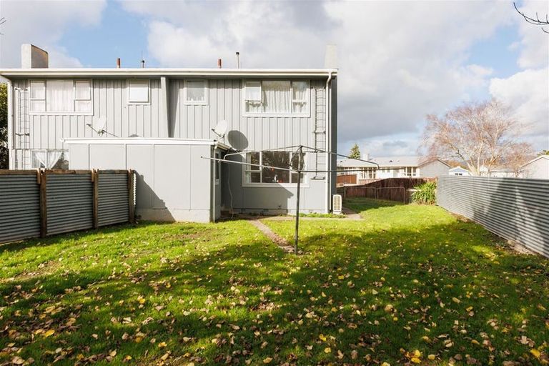 Photo of property in 16-18 Opie Place, Highbury, Palmerston North, 4412