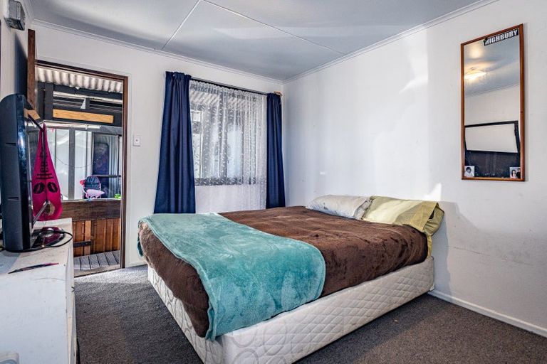 Photo of property in 10 State Highway 1, Waiouru, 4825