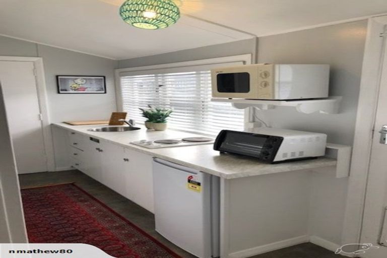 Photo of property in 77 Ward Street, Wallaceville, Upper Hutt, 5018