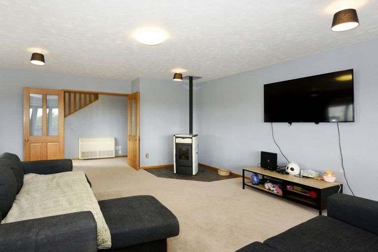 Photo of property in 35 Olympus Way, Richmond, 7020