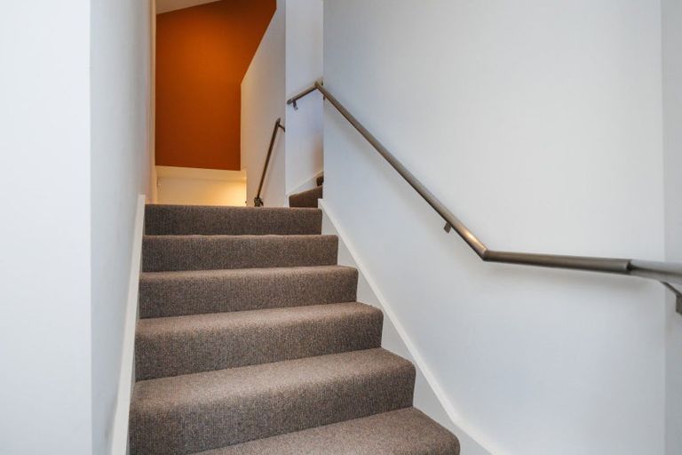 Photo of property in 45 Waicola Drive, Fitzherbert, Palmerston North, 4471