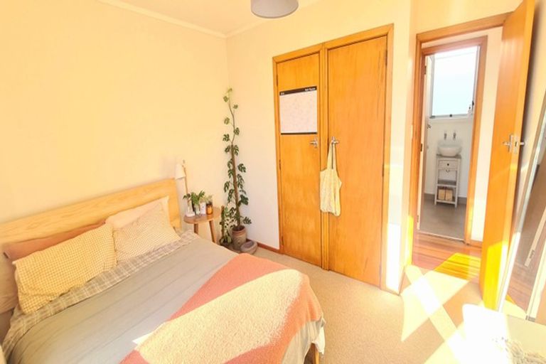 Photo of property in 90 King Street, Taradale, Napier, 4112