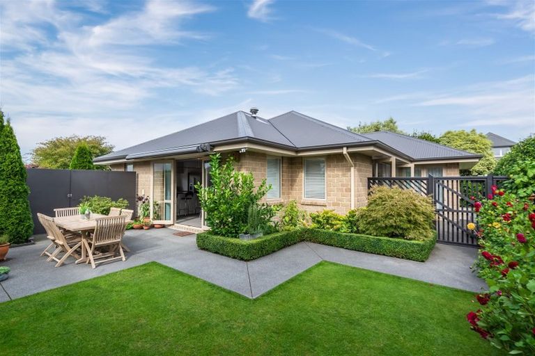 Photo of property in 70e Jeffreys Road, Fendalton, Christchurch, 8052