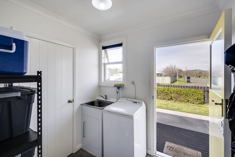 Photo of property in 1122 Jellicoe Street, Mayfair, Hastings, 4122