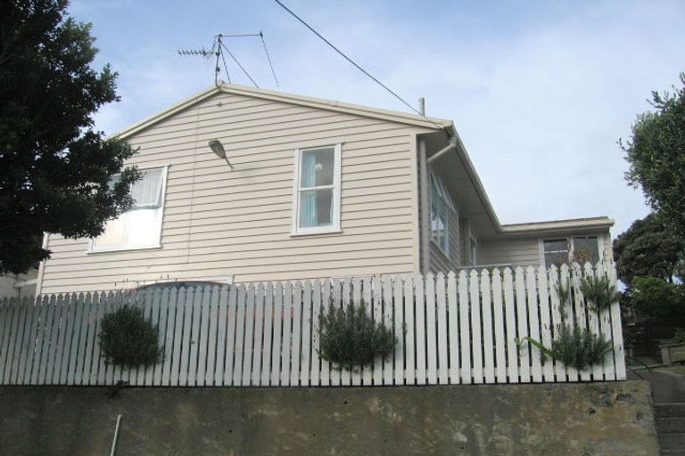 Photo of property in 49 Raukawa Street, Strathmore Park, Wellington, 6022