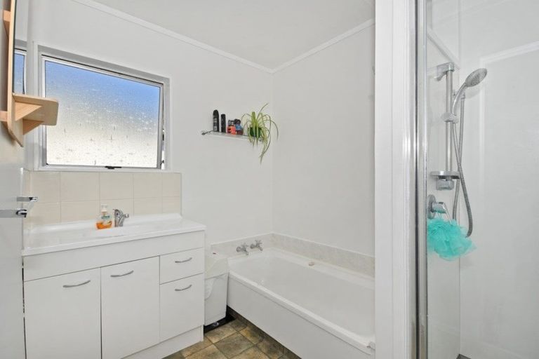 Photo of property in 25 Escalona Street, Te Kamo, Whangarei, 0112