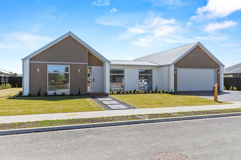 Photo of property in 52 Greig Crescent, Amberley, 7481