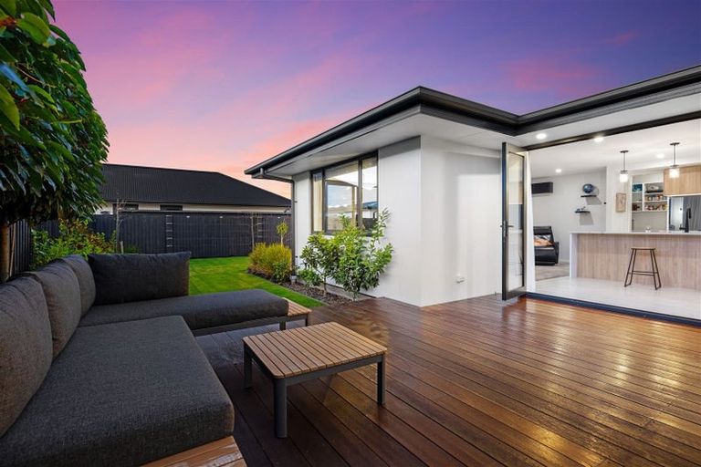 Photo of property in 5 William Deans Drive, Prebbleton, 7604