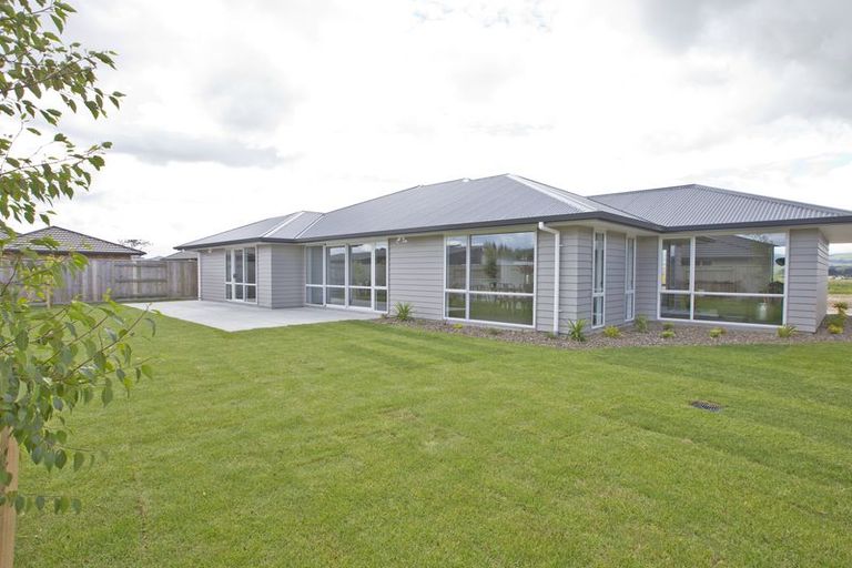 Photo of property in 67 Rodeo Drive, Kelvin Grove, Palmerston North, 4414