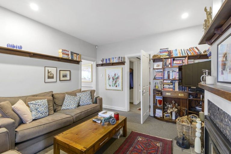 Photo of property in 30 Hamilton Avenue, Ilam, Christchurch, 8041