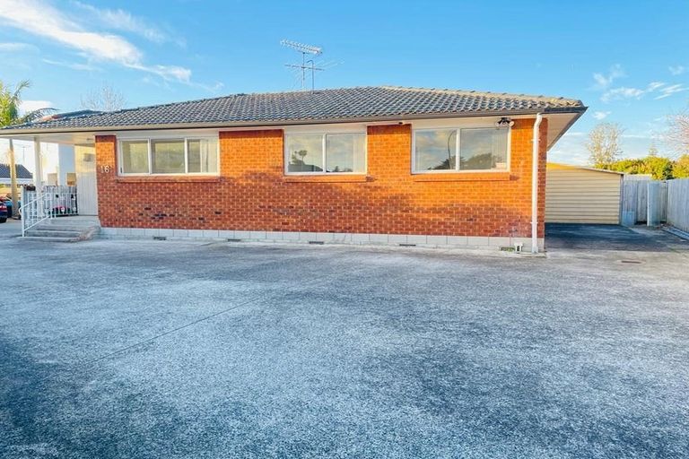 Photo of property in 16 Nan Place, Pakuranga Heights, Auckland, 2010