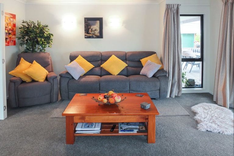 Photo of property in 4 Malthus Place, Foxton Beach, Foxton, 4815