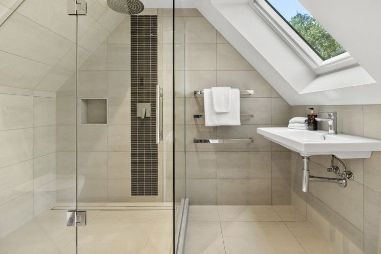 Photo of property in 1 Grove Road, Devonport, Auckland, 0624