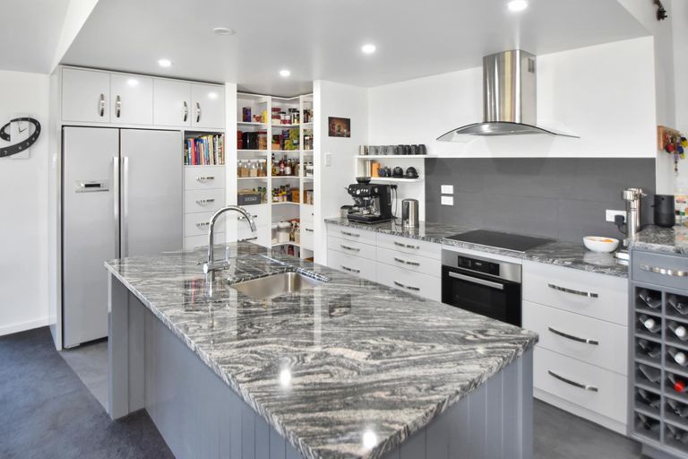 Photo of property in 16 Matukituki Crescent, Twizel, 7901