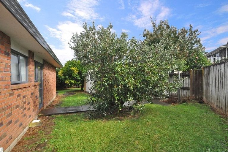 Photo of property in 11a Carnoustie Drive, Wattle Downs, Auckland, 2103