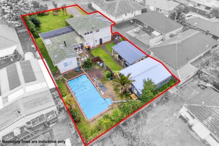 Photo of property in 15 Trentham Road, Papakura, 2110