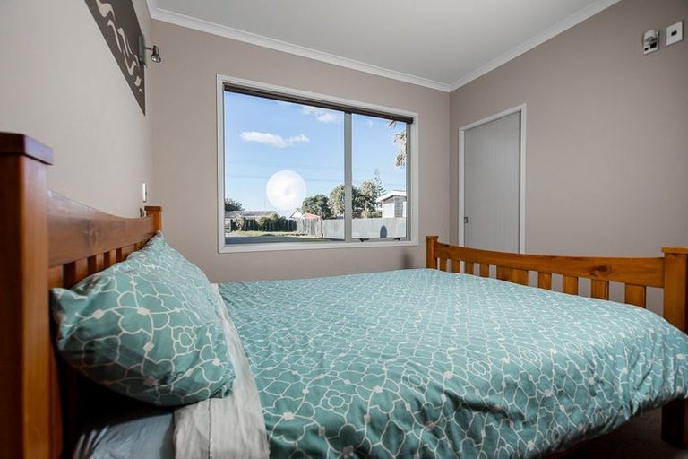 Photo of property in 298 Pukehina Parade, Pukehina, Te Puke, 3189