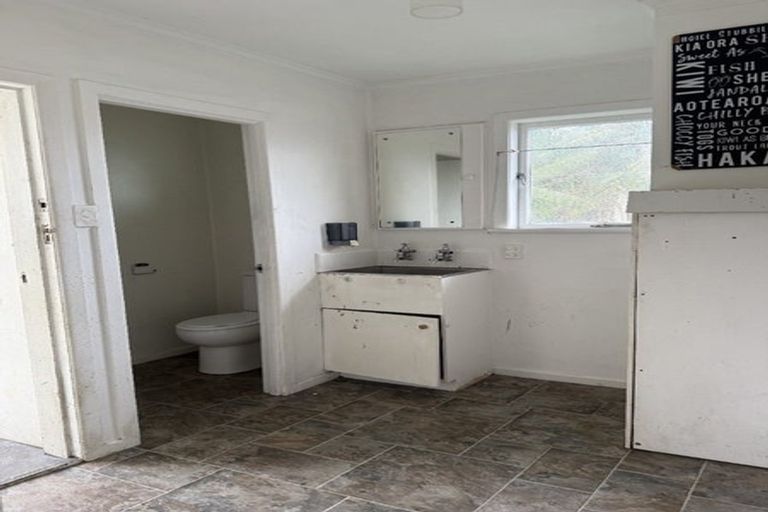 Photo of property in 6 Balfour Road, Manurewa, Auckland, 2102