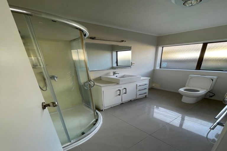 Photo of property in 23 Aberfeldy Avenue, Highland Park, Auckland, 2010