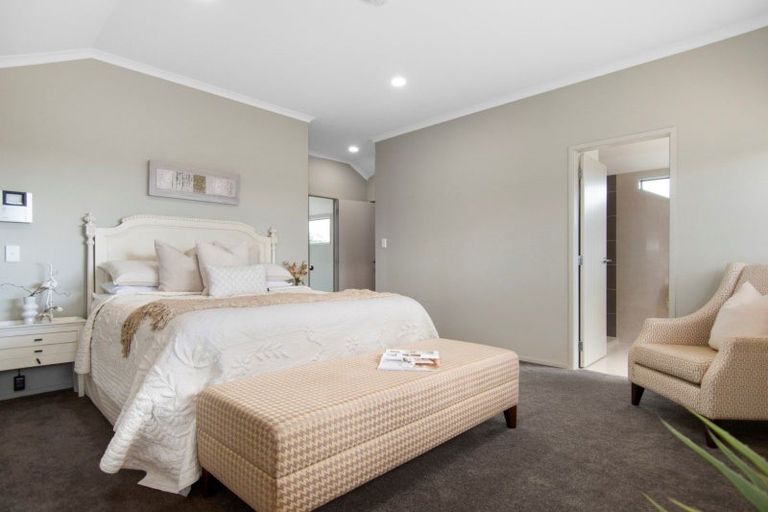 Photo of property in 14 Olive Close, Omokoroa, 3114