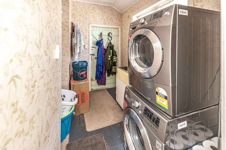 Photo of property in 49 Caius Avenue, Gonville, Whanganui, 4501