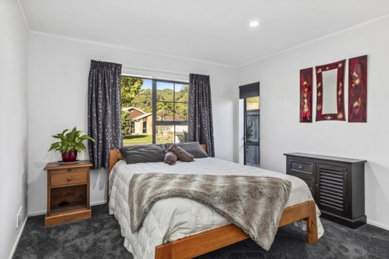 Photo of property in 34 Mary Huse Grove, Manor Park, Lower Hutt, 5019