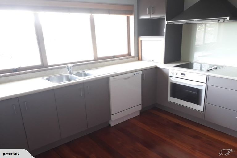 Photo of property in 1/46 Lyons Avenue, Murrays Bay, Auckland, 0630