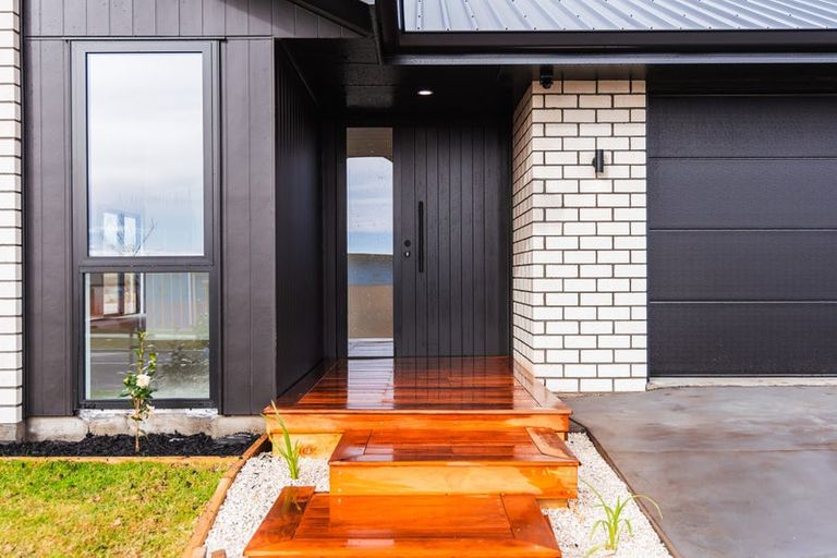 Photo of property in 26 Makomako Crescent, Wharewaka, Taupo, 3330