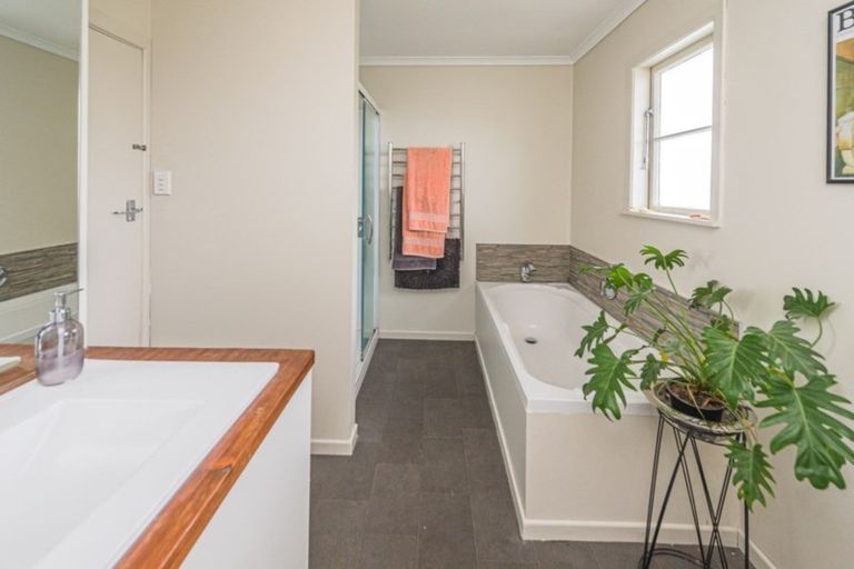 Photo of property in 17 Springvale Road, Springvale, Whanganui, 4501