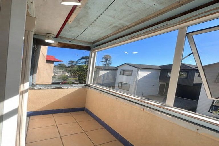 Photo of property in 56a Chilcott Road, Henderson, Auckland, 0612