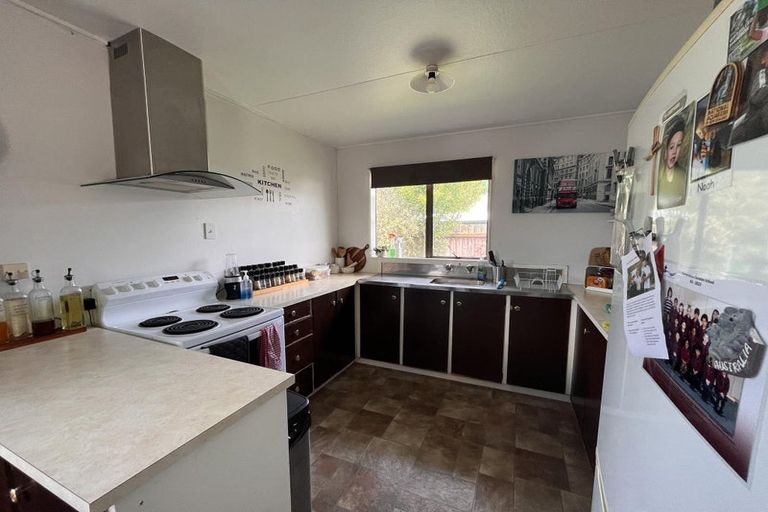 Photo of property in 11a Kaimanawa Street, Kelvin Grove, Palmerston North, 4414