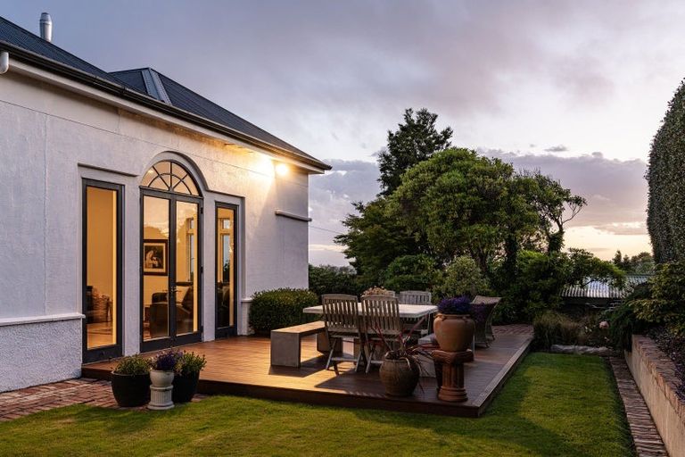 Photo of property in 72 Mailer Street, Mornington, Dunedin, 9011