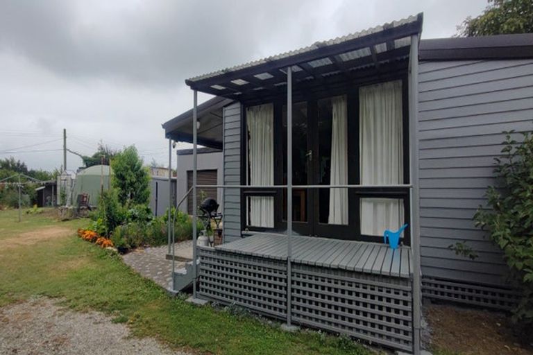 Photo of property in 17 Stopbank Road, Milford, Temuka, 7986