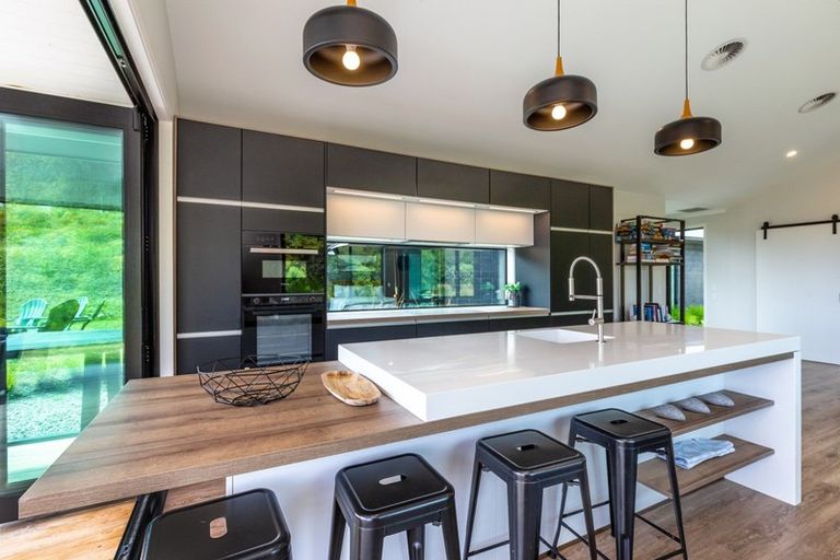 Photo of property in 13 Sparrowhawk Way, Kinloch, Taupo, 3377