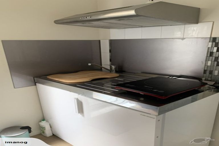 Photo of property in 73 Tamahere Drive, Glenfield, Auckland, 0629